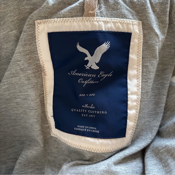 American Eagle White Puffer Jacket - Picture 3 of 3